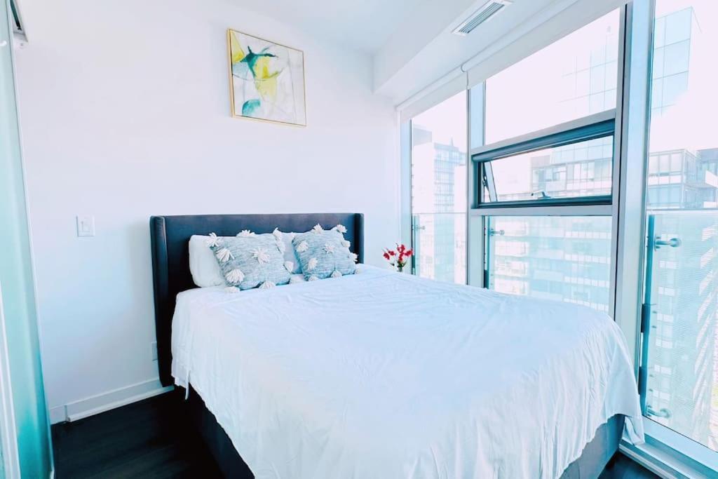New Superior Lakeview Luxury Top Floor 3-Bedroom Suite On 48Th Floor Toronto Exteriör bild