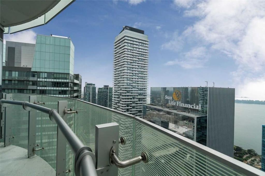 New Superior Lakeview Luxury Top Floor 3-Bedroom Suite On 48Th Floor Toronto Exteriör bild