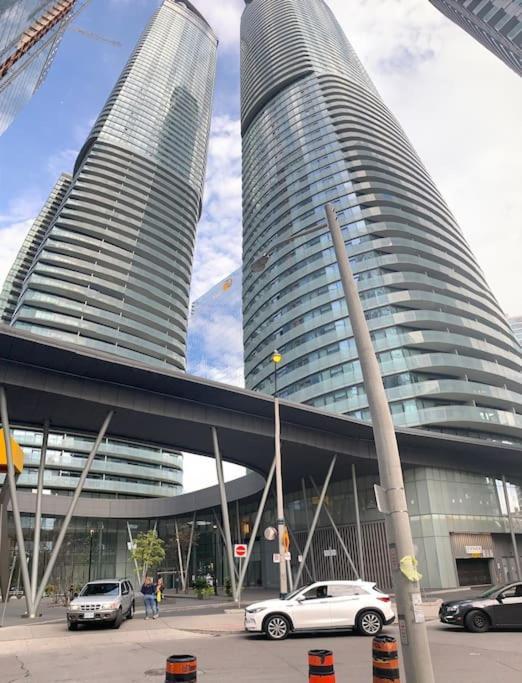 New Superior Lakeview Luxury Top Floor 3-Bedroom Suite On 48Th Floor Toronto Exteriör bild