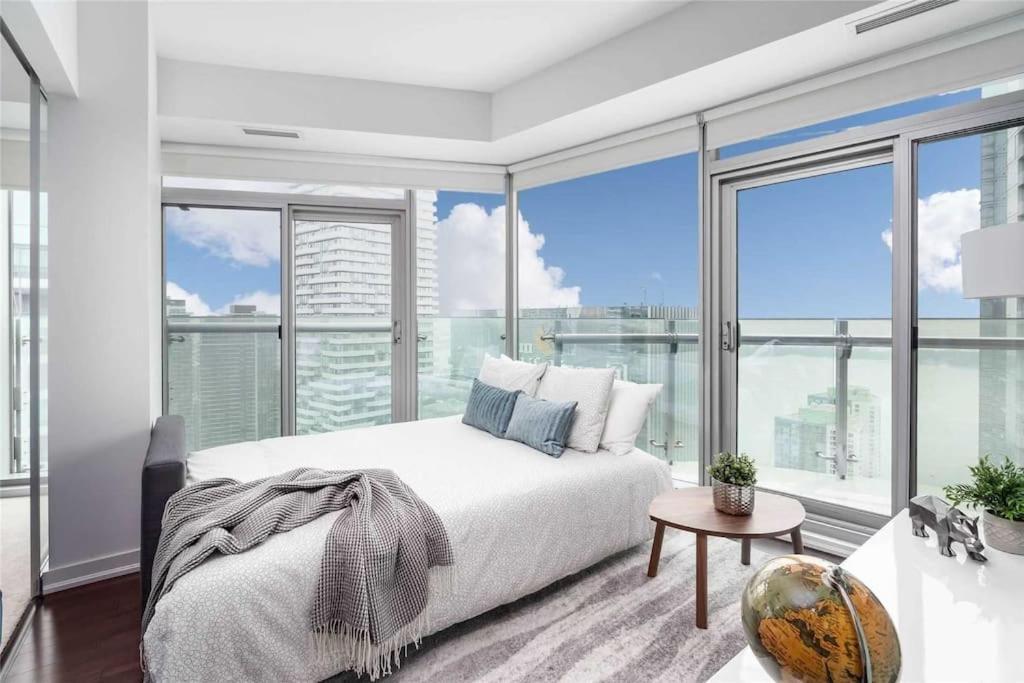 New Superior Lakeview Luxury Top Floor 3-Bedroom Suite On 48Th Floor Toronto Exteriör bild