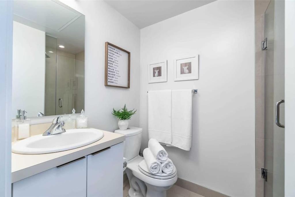 New Superior Lakeview Luxury Top Floor 3-Bedroom Suite On 48Th Floor Toronto Exteriör bild